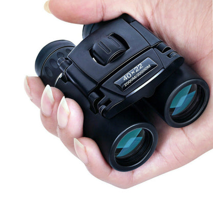 SuperZoom Spyglass: Emphasize the impressive 40x magnification